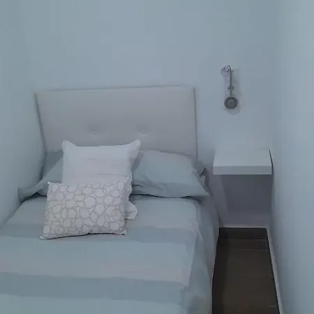 150m2 Con Vistas Al Mar Y Al Castillo De *